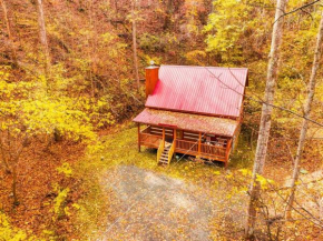 Our Bear Hideaway - Couples retreat, hot tub, pool table, arcade